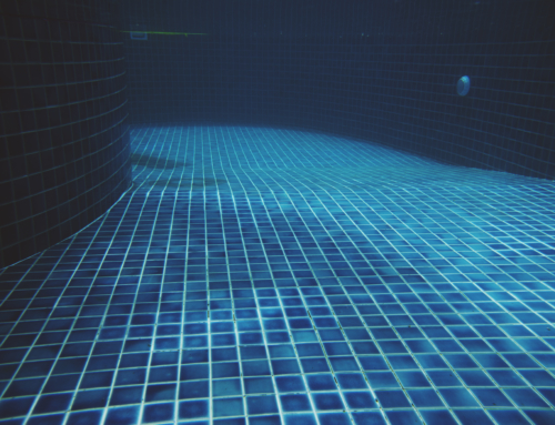 Sabe que revestimento escolher para a sua piscina? A MABIPISCINAS ajuda-o!